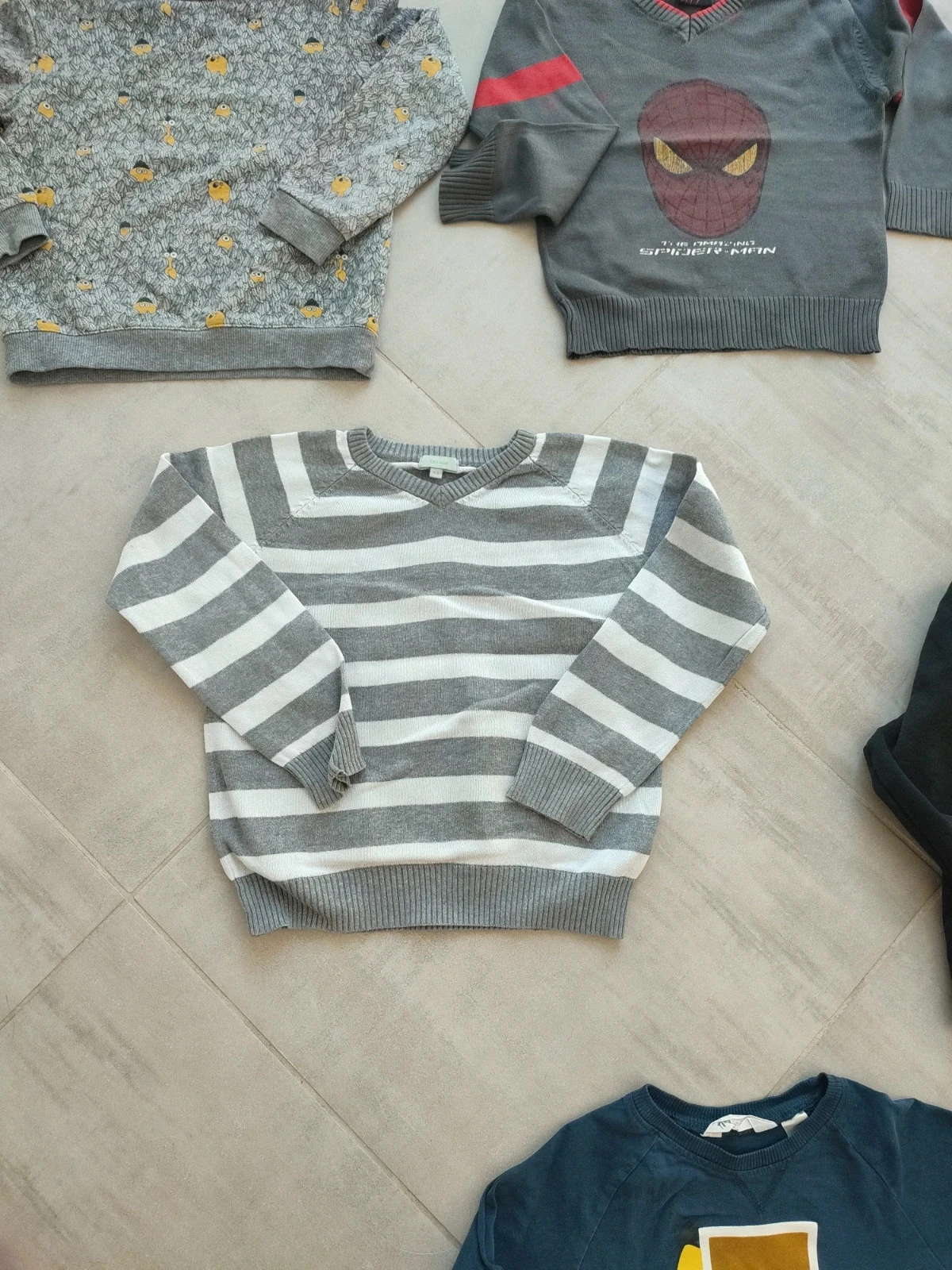 Lot of 6 boys' sweaters size 4 years – photo 8